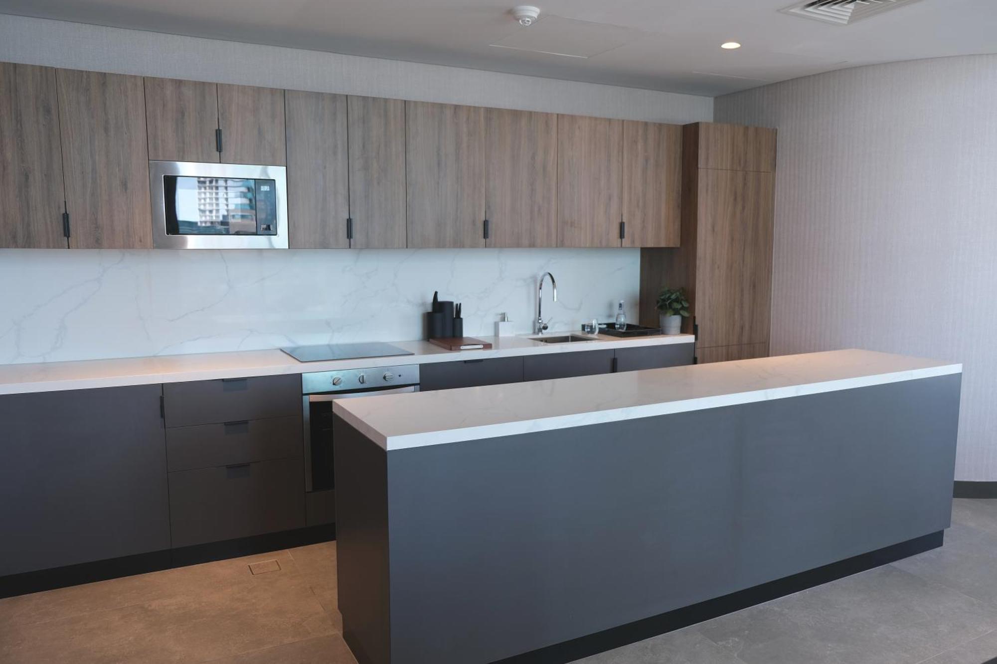 Hotel Charthouse Bahrain Manama Exterior foto A kitchen in a typical apartment